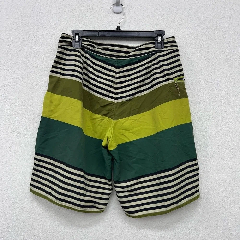 Patagonia Men's Wavefarer Board Shorts Green Striped UPF 50+ Size 32